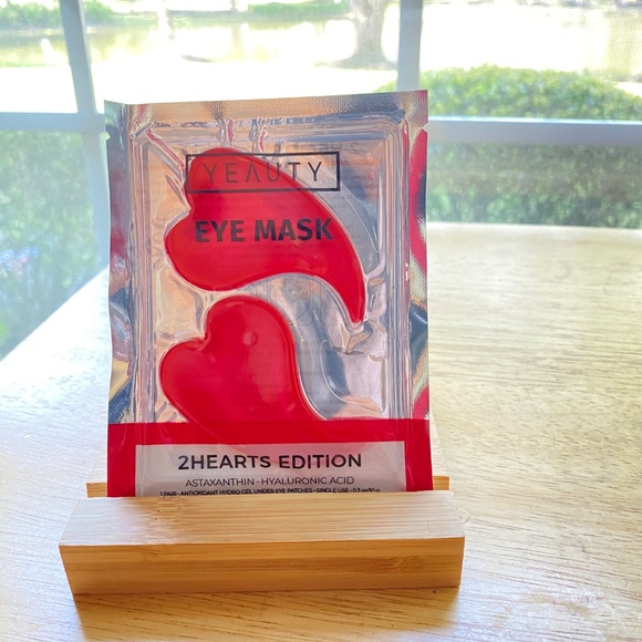 Beauty Eye Mask 2 Hearts Edition 2025 - Picture 5 of 7